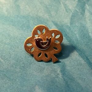 Vintage Avon partridge in a pear tree pin